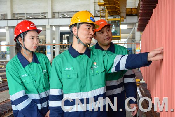 金川銅業(yè)公司整體實(shí)現(xiàn)了各工序原料的銜接和上下游工序間的高效率匹配運(yùn)行，實(shí)現(xiàn)了銅貴冶煉全系統(tǒng)安全平穩(wěn)運(yùn)行，順利實(shí)現(xiàn)一季度生產(chǎn)經(jīng)營(yíng)“開(kāi)門紅”，為實(shí)現(xiàn)全年目標(biāo)任務(wù)開(kāi)好了頭、起好了步。