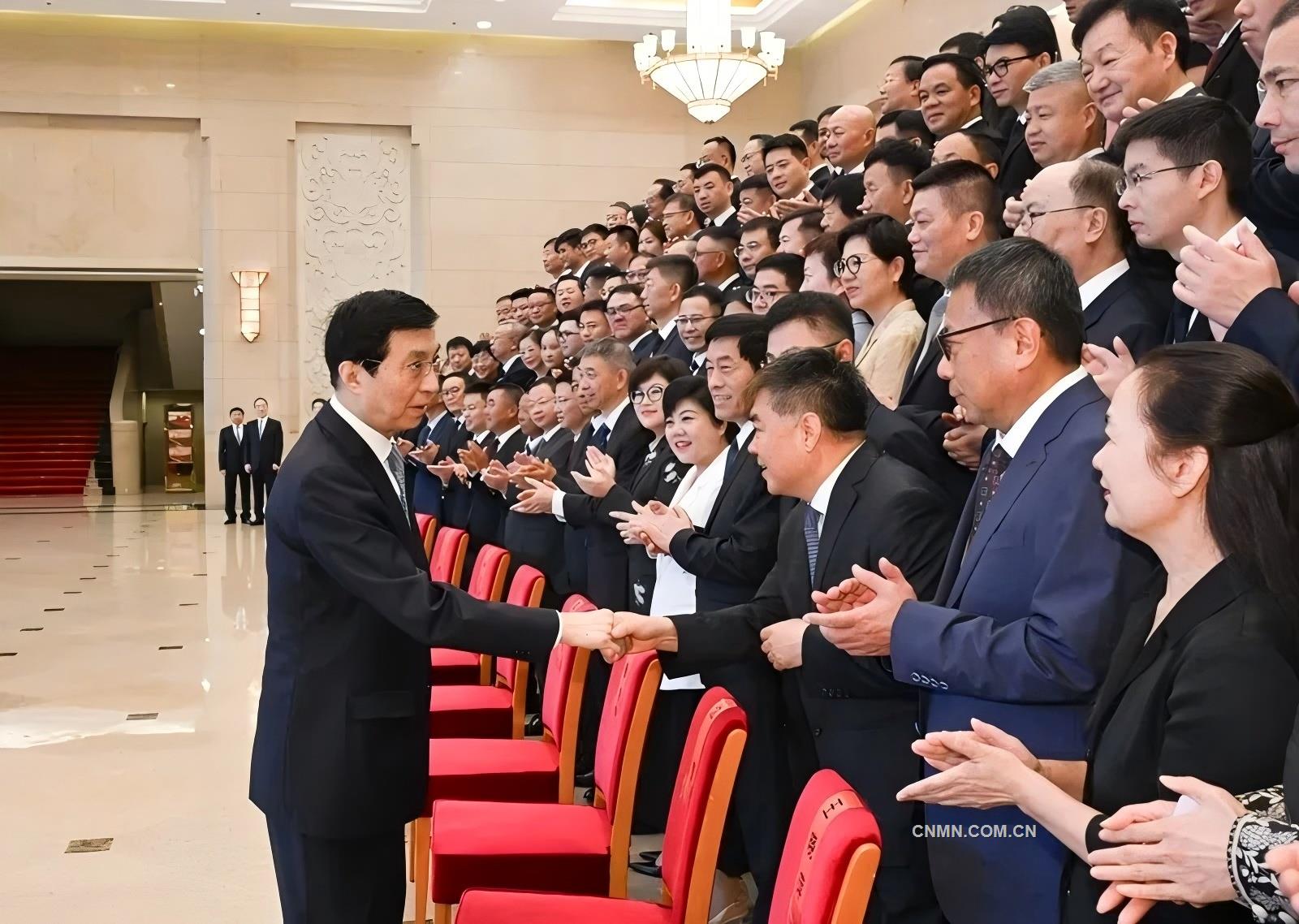 有色行業(yè)多人獲得“優(yōu)秀中國特色社會主義事業(yè)建設者”稱號